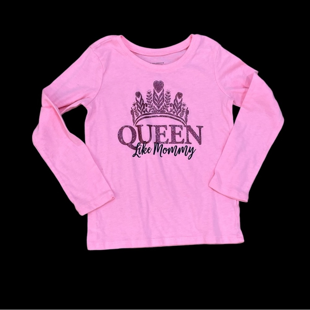 “Queen Like Mommy” Pink Long Sleeve Shirt”